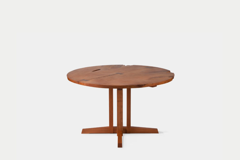 Round Cluster-base Dining Table