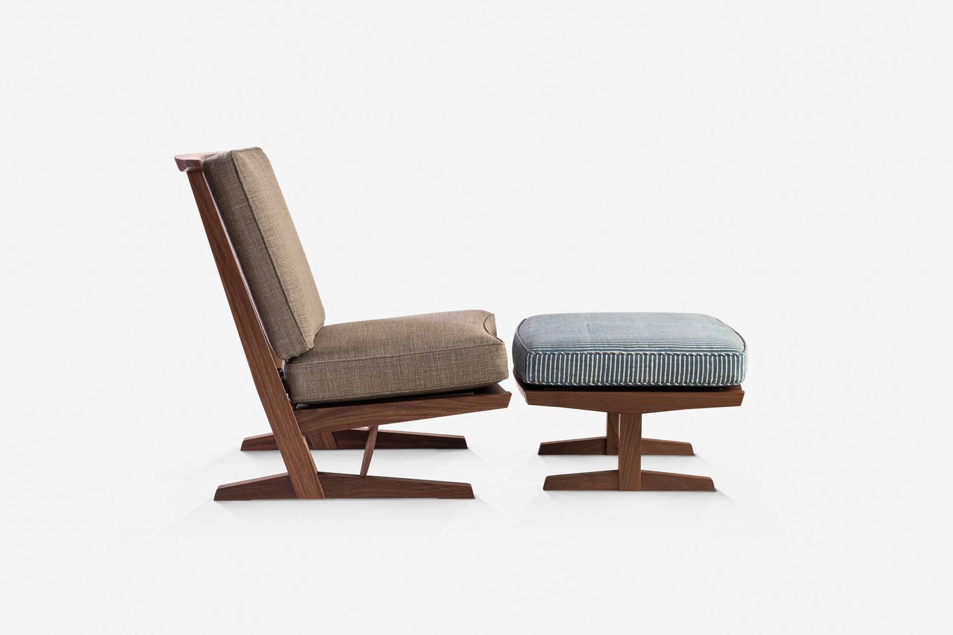 conoid lounge chairs